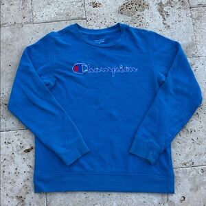 Champion Women’s XL Vibrant Blue Crewneck Sweatshirt Embroidered Logo
